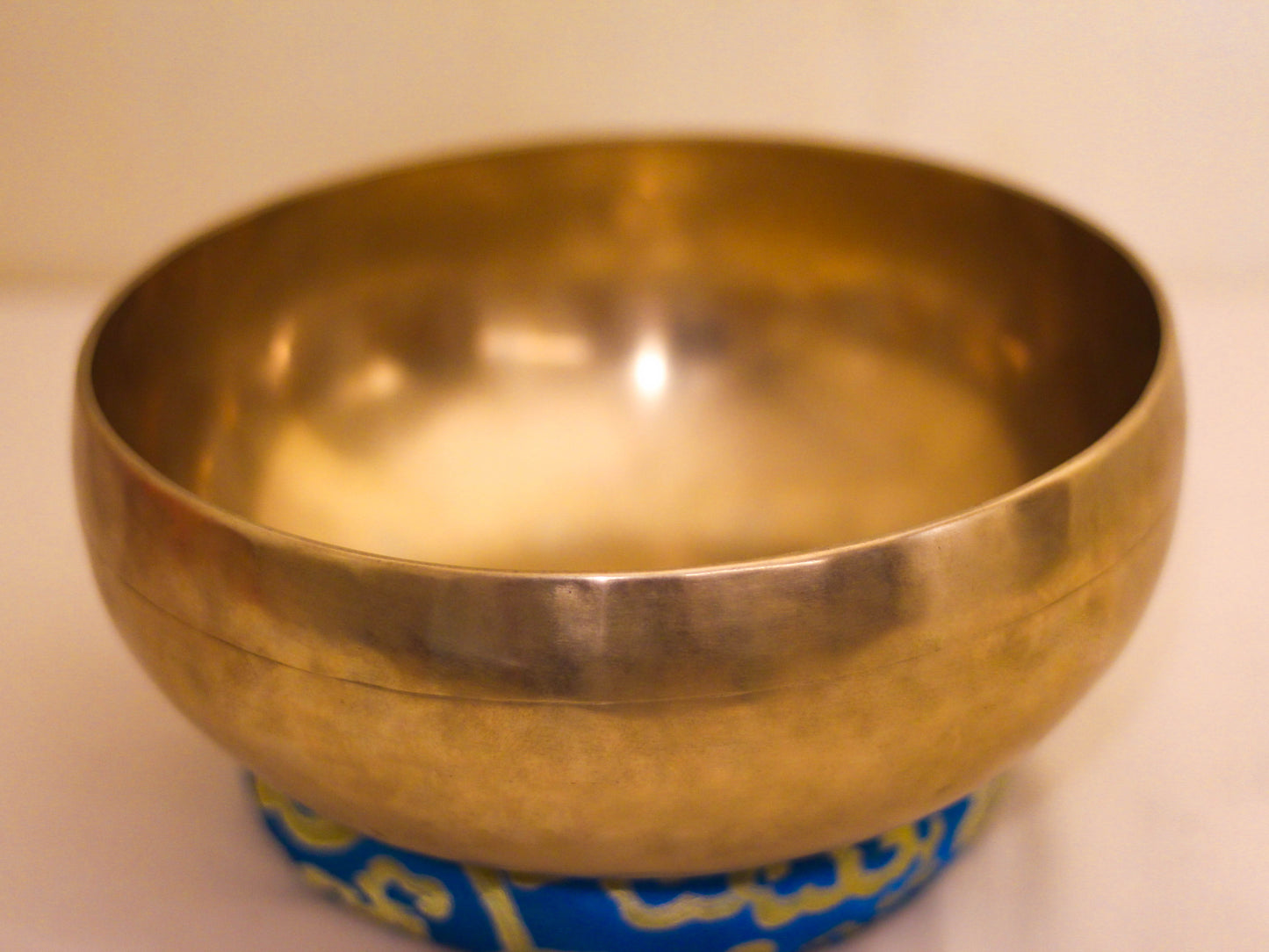 Plain Golden Tibetan Singing Bowl