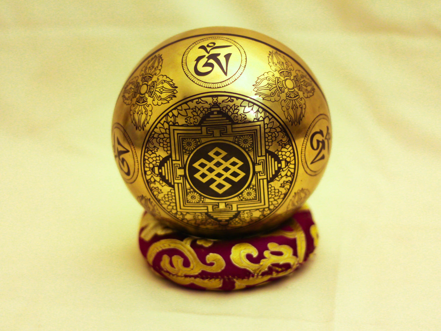 Guru Rinpoche Engraved Singing Bowl