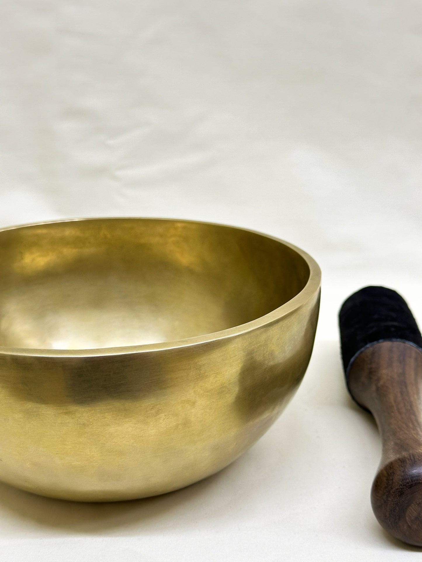 Plain Gold Singing Bowl
