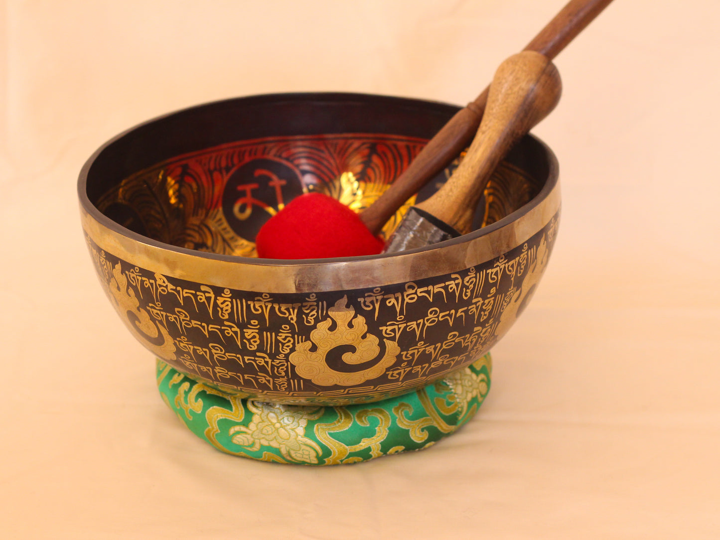 Buddha Engraved Singing Bowl (Black)