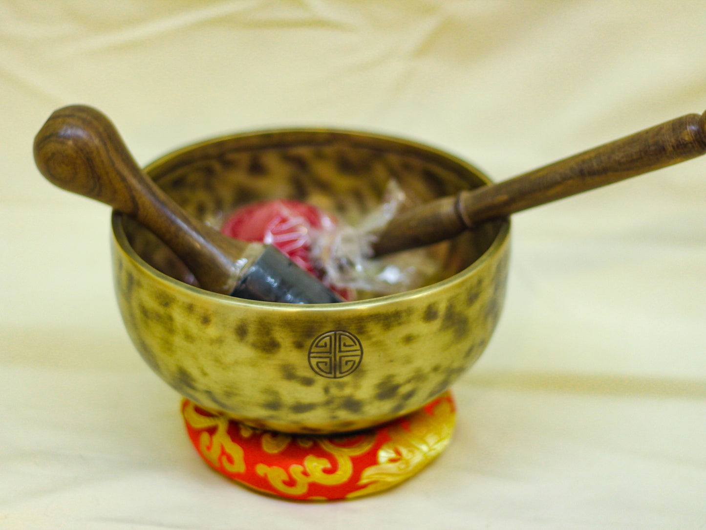Full Moon Singing Bowl - (8" * 4")