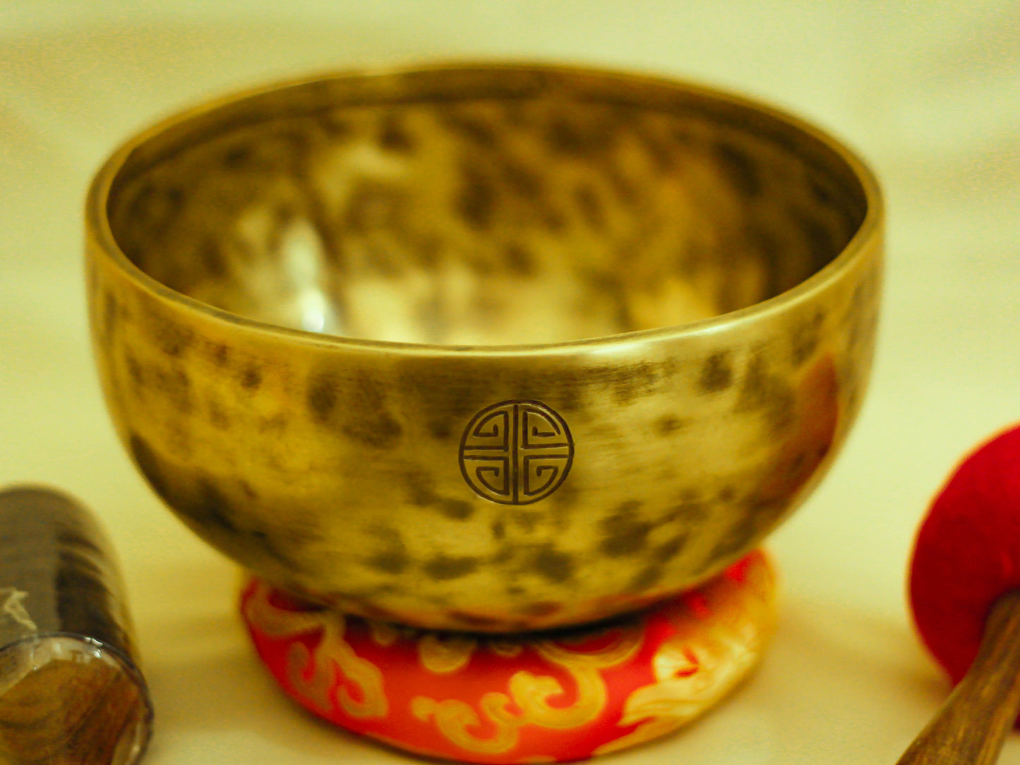 Full Moon Singing Bowl - (8" * 4")