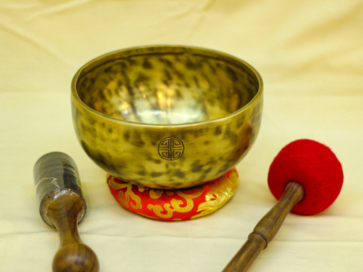 Full Moon Singing Bowl - (8" * 4")