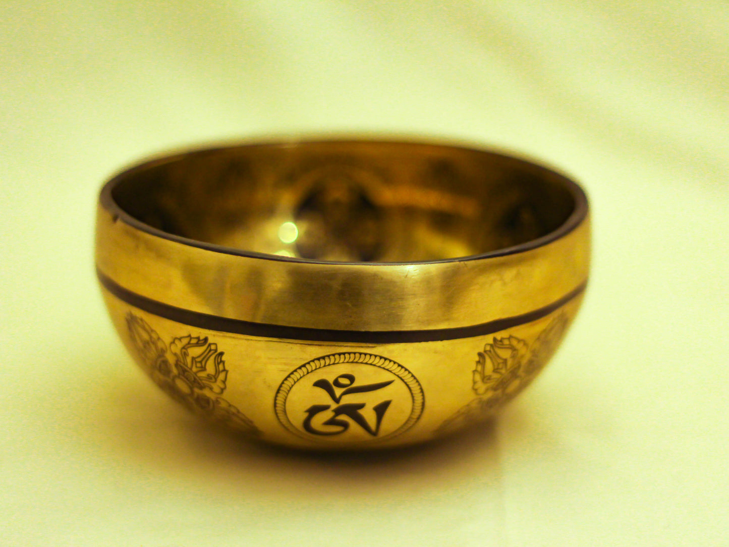 Guru Rinpoche Engraved Singing Bowl