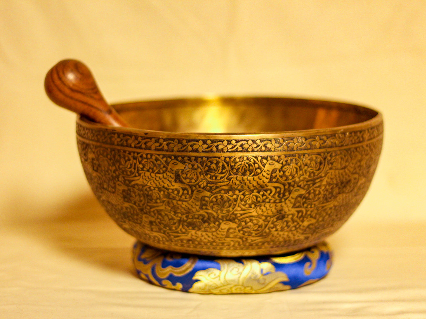 Special Carving Singing Bowl