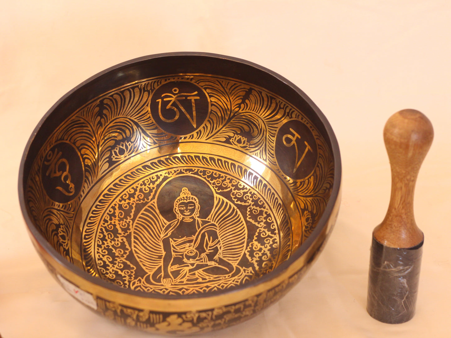 Buddha Engraved Singing Bowl (Black)