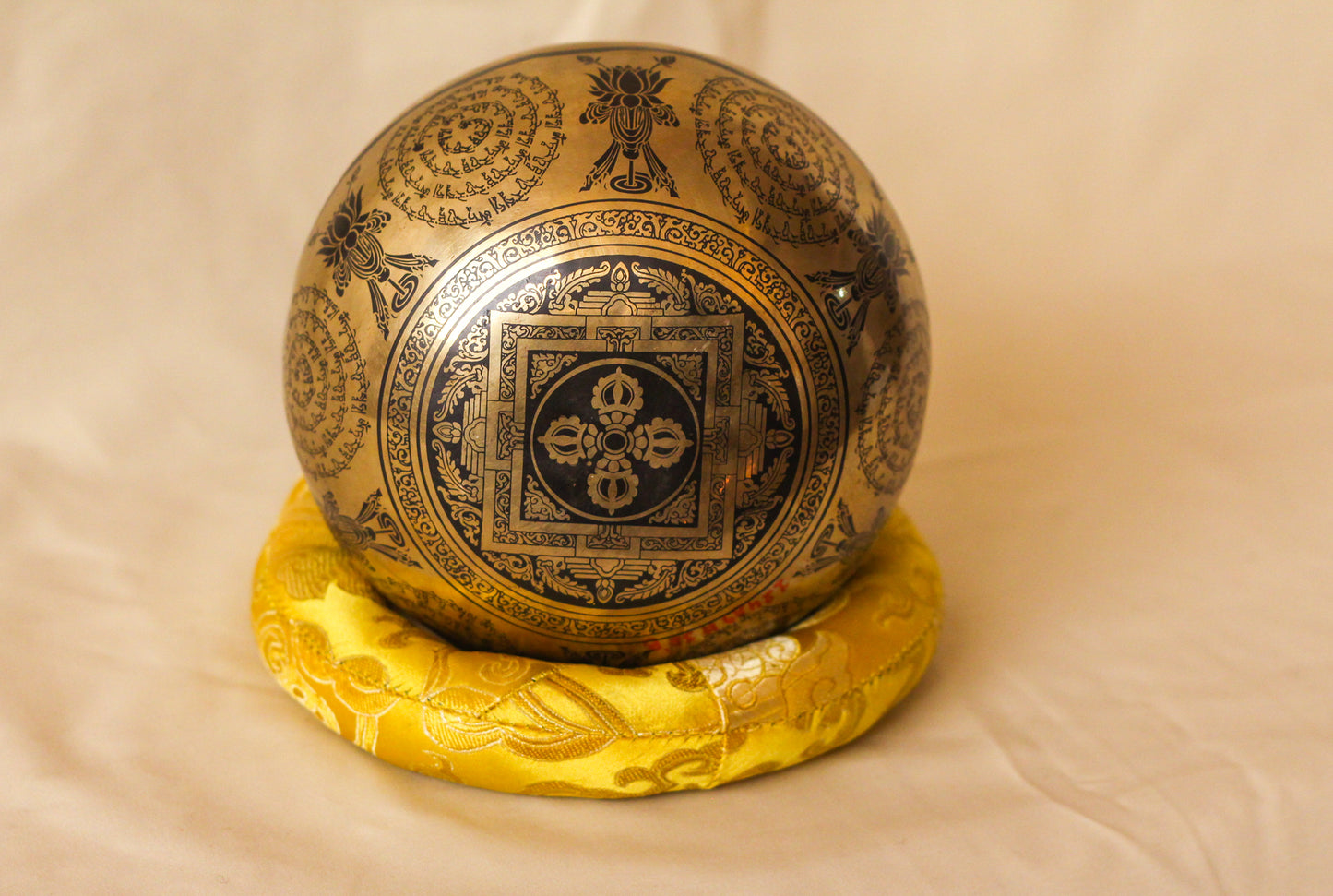 Green Tara Engraved Singing Bowl