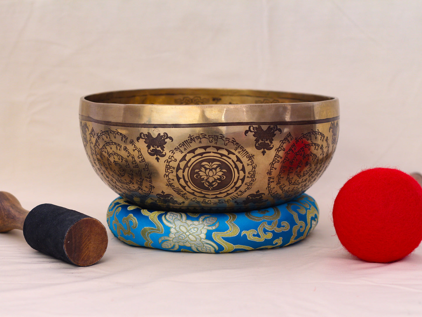 Green Tara Engraved Singing Bowl