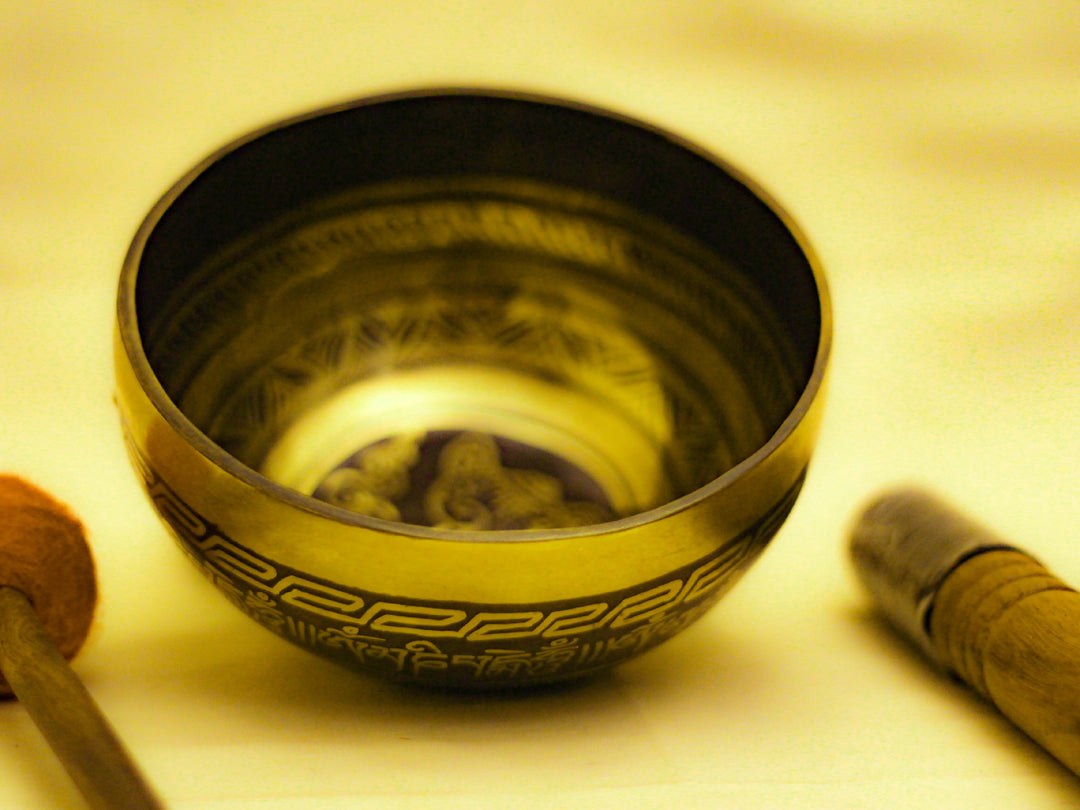 Sangkha Engraved Singing Bowl
