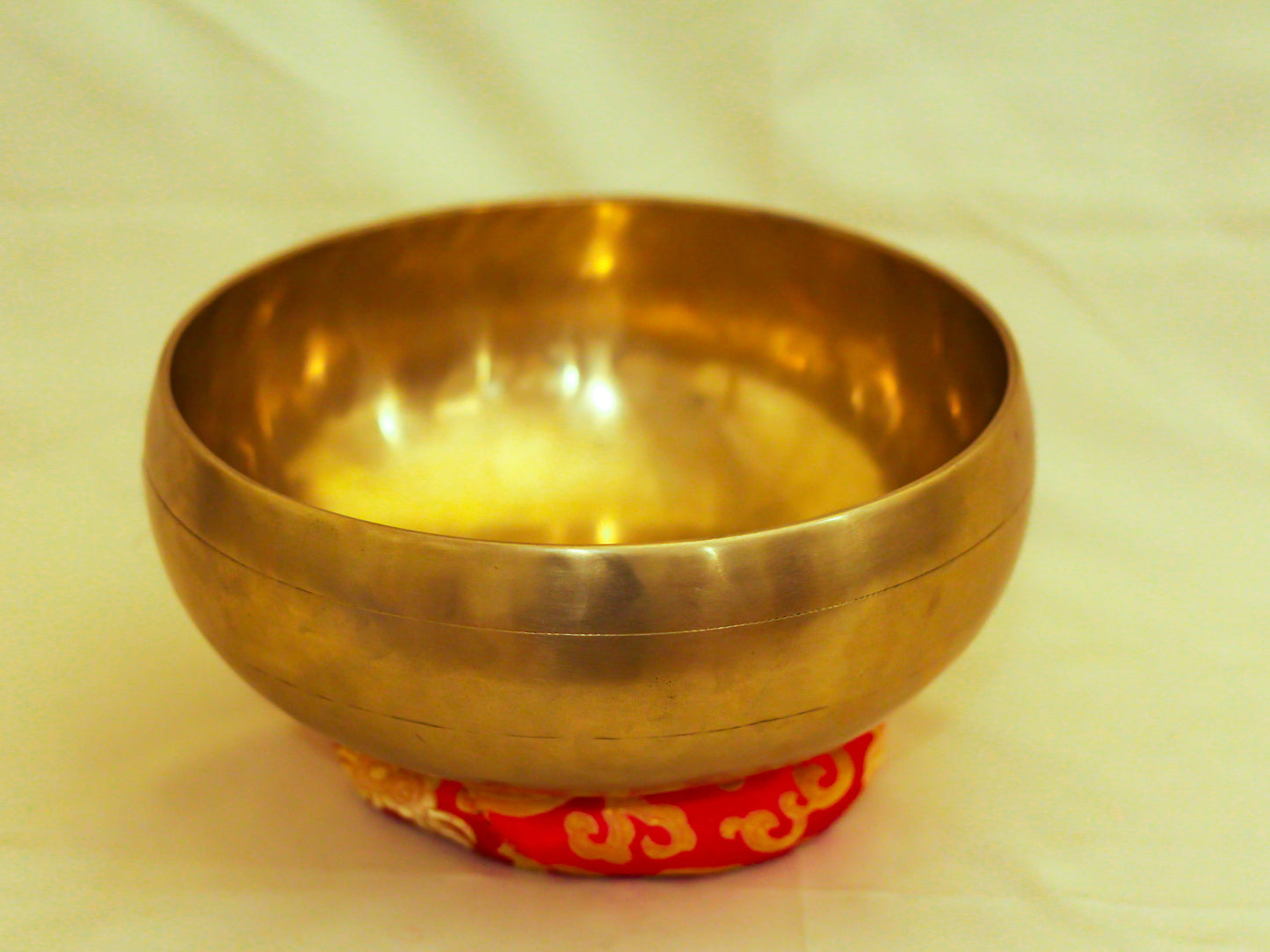 Plain Golden Singing Bowl