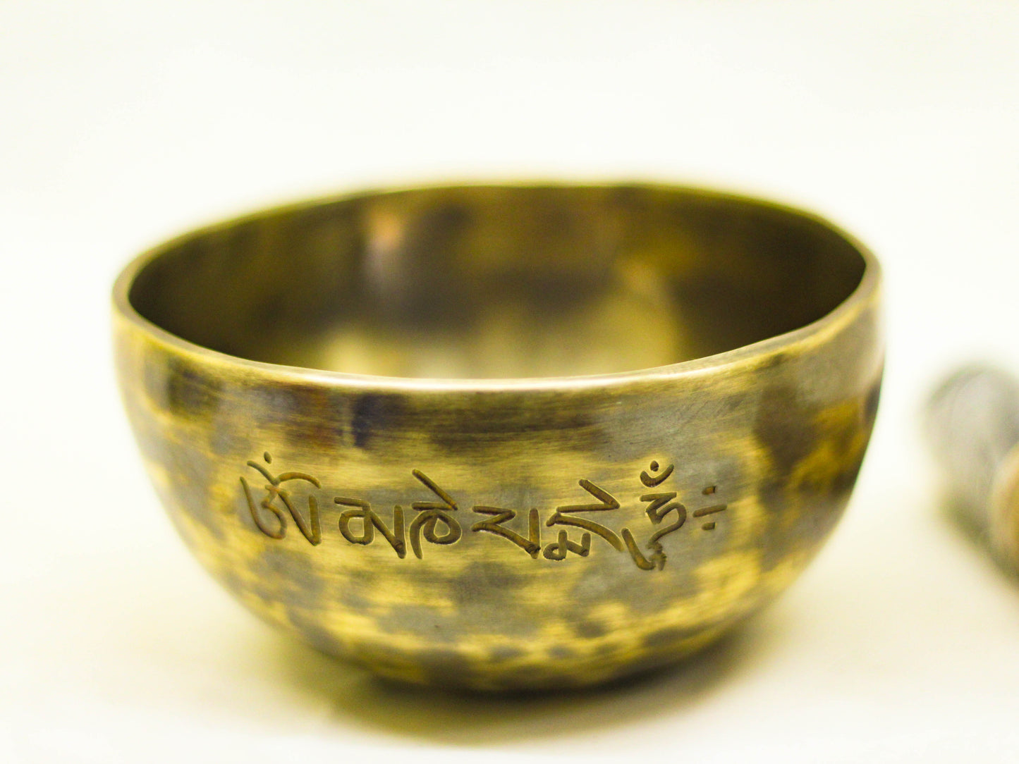 Full Moon SInging Bowl