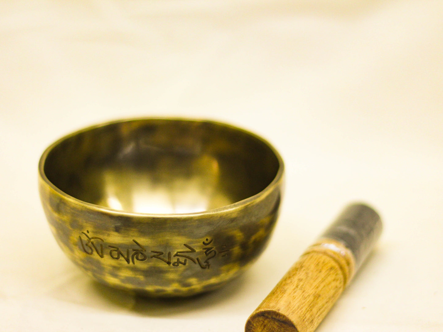 Full Moon SInging Bowl