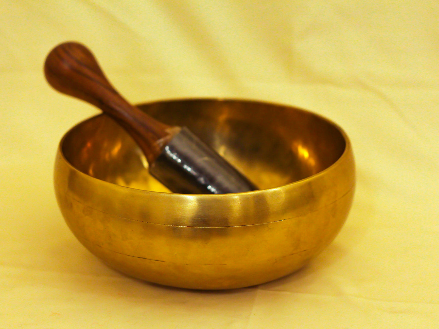 Plain Golden Singing Bowl
