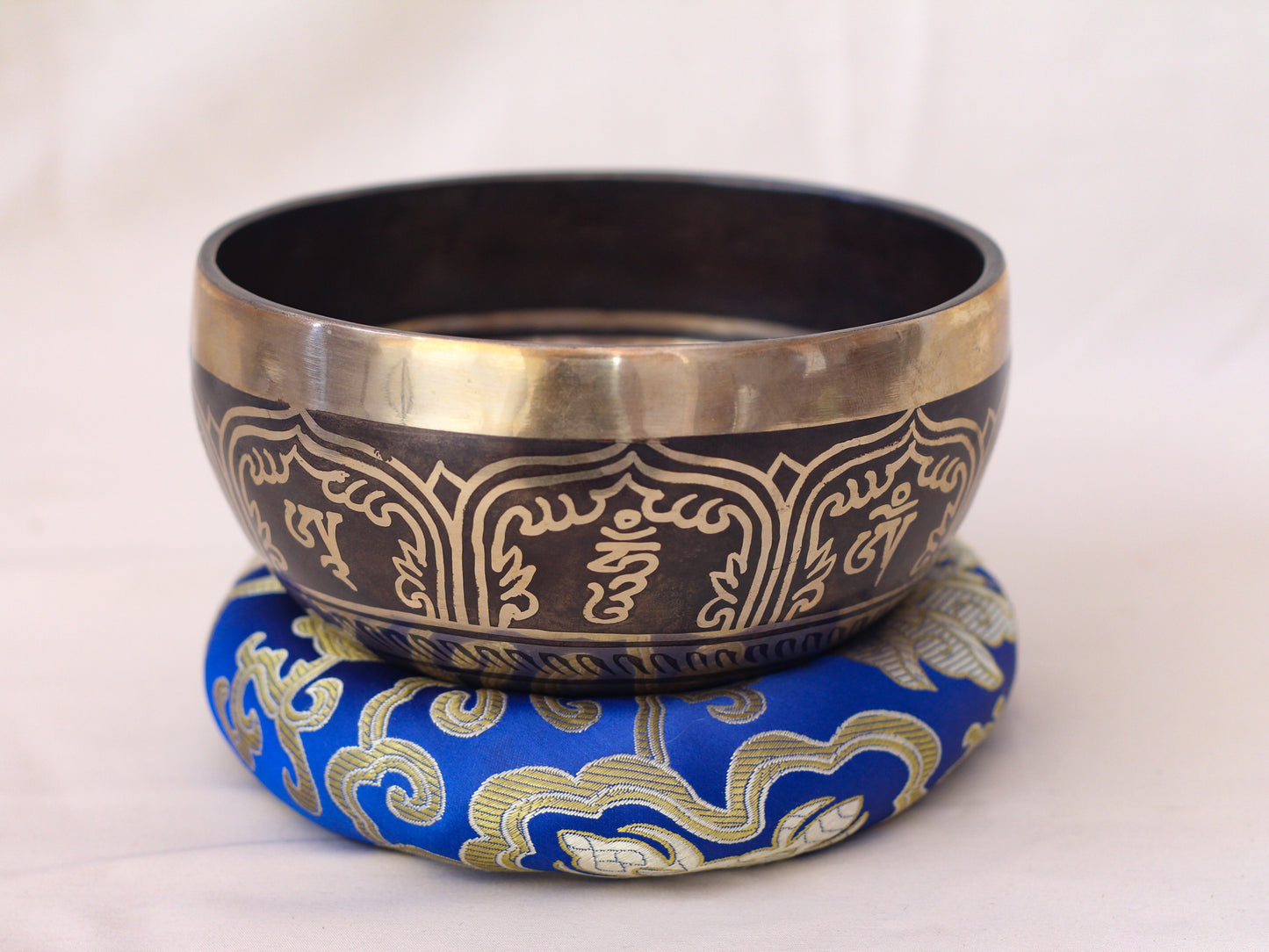 Umbrella Engraved Singing Bowl