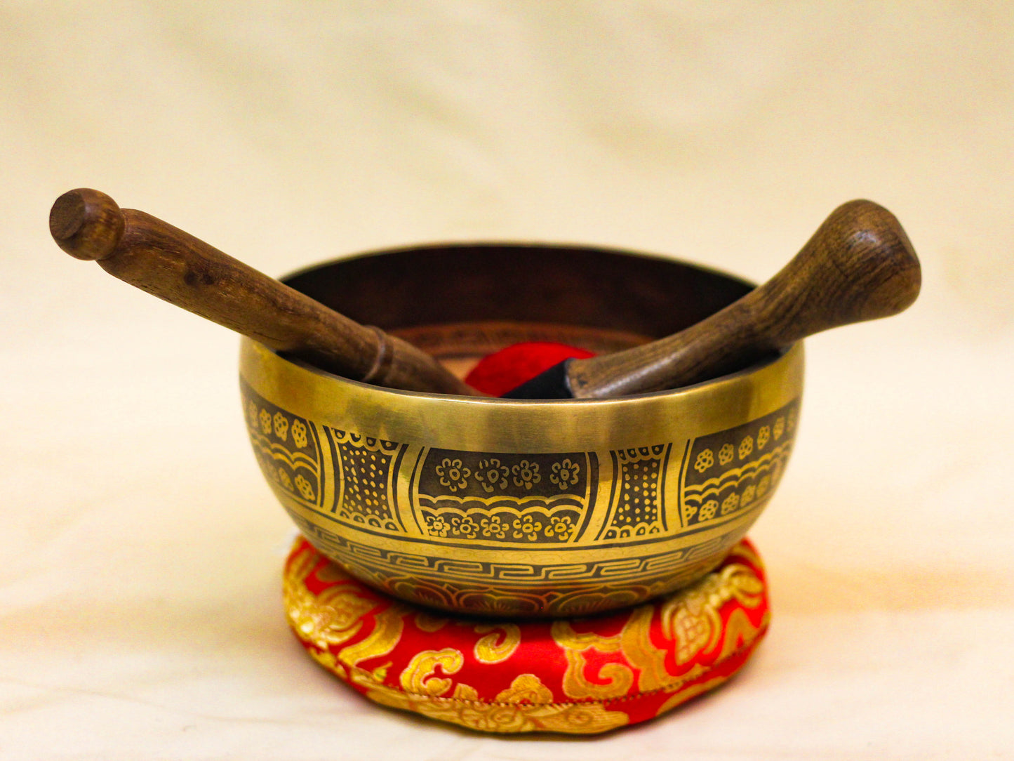 Buddha's Eye Carved Singing Bowl