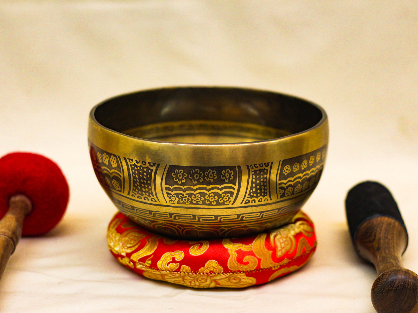 Buddha's Eye Carved Singing Bowl