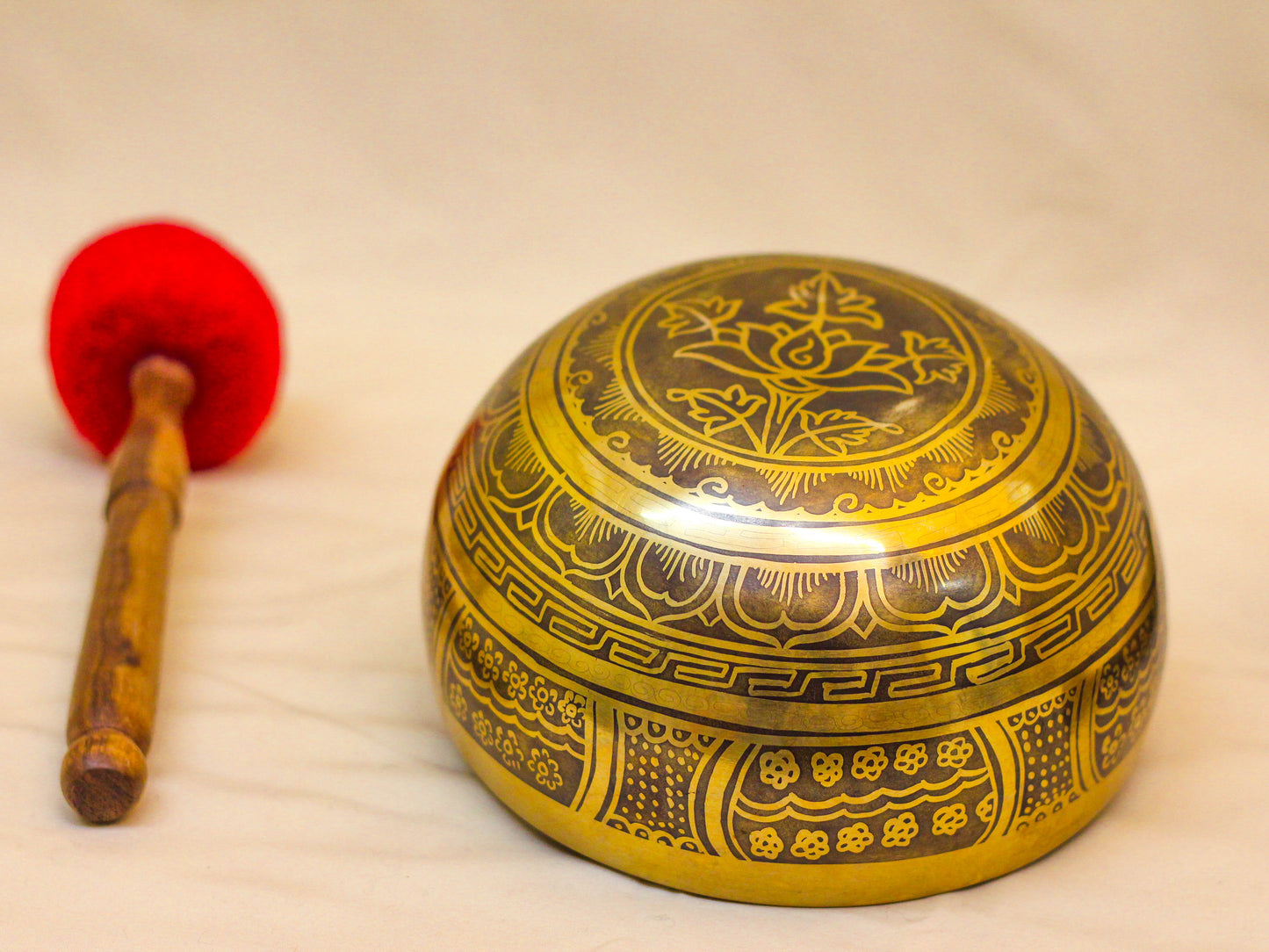 Buddha's Eye Carved Singing Bowl