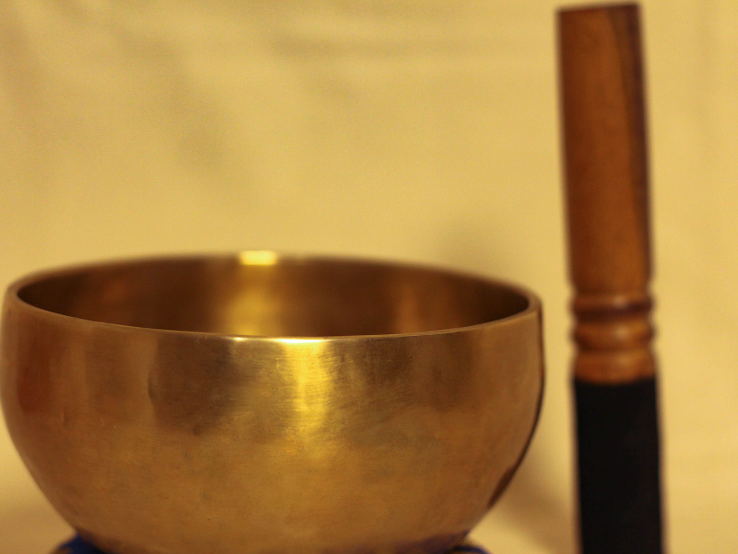 Plain Golden Singing Bowl (Small)
