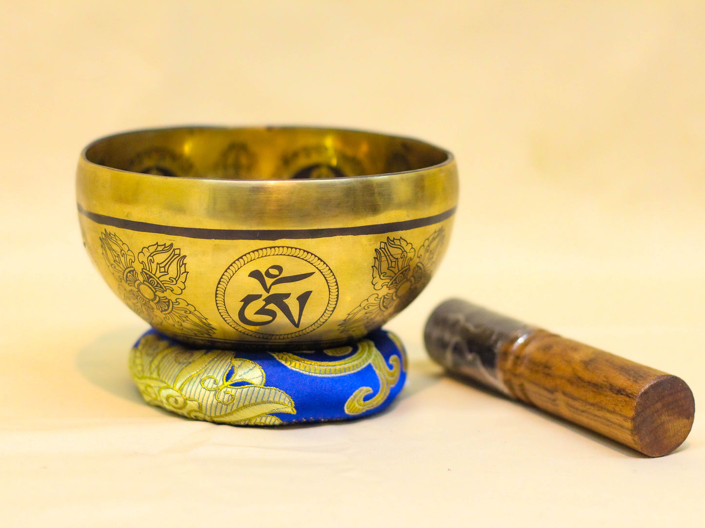 Guru Rinpoche Engraved Tibetan Singing Bowl (Small)