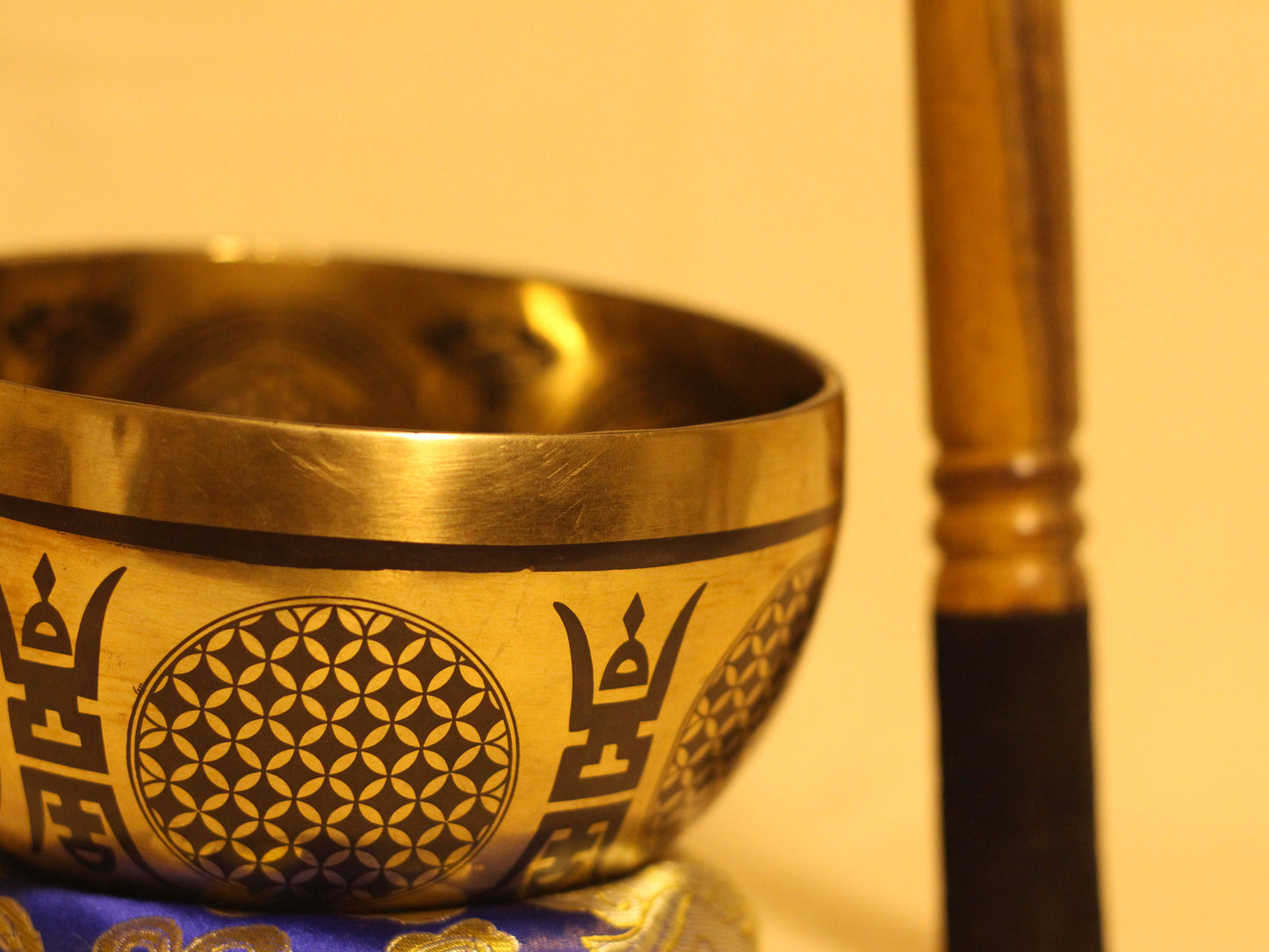 Lotus Engraved Tibetan Singing Bowl