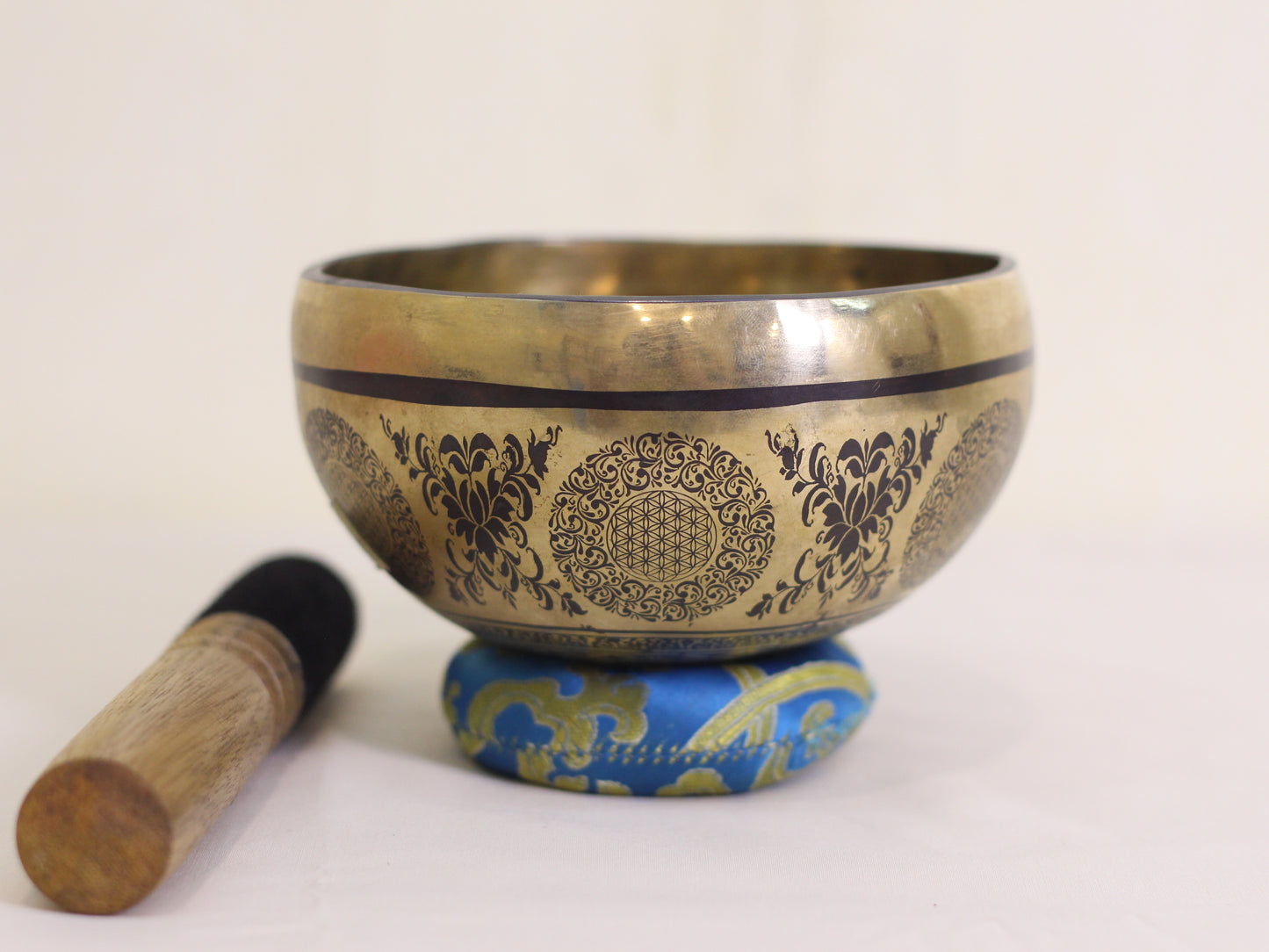 Lotus Engraved Tibetan Singing Bowl