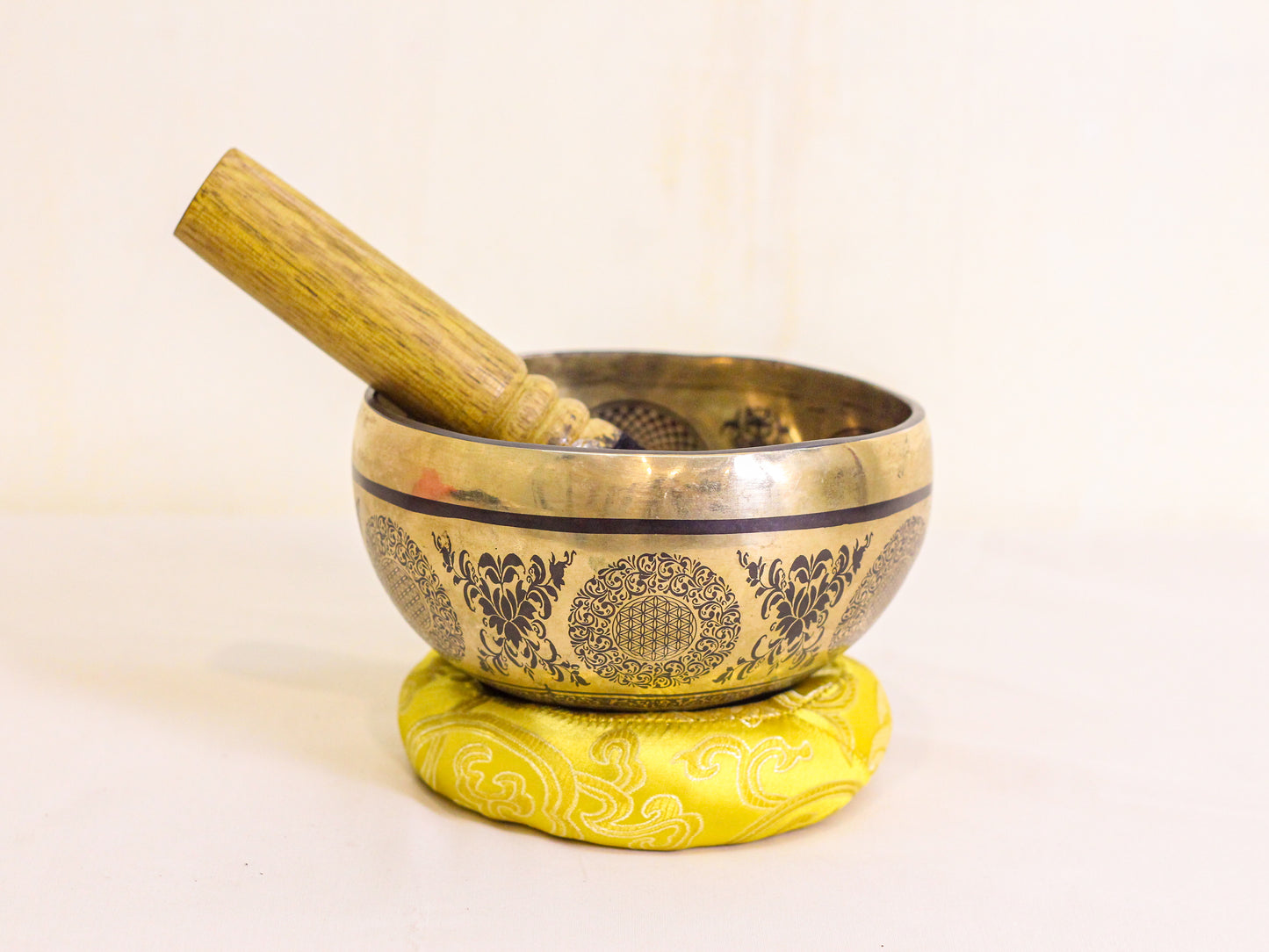 Lotus Engraved Tibetan Singing Bowl